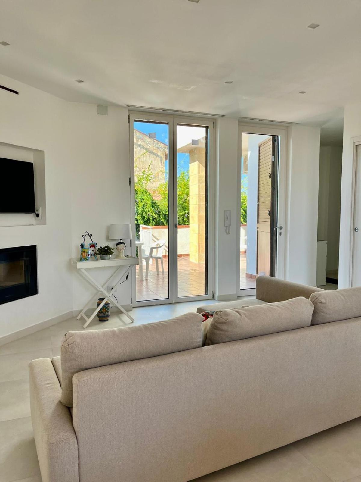 קמפופליצ'ה די רוצ'לה Villa Capri Holiday Home מראה חיצוני תמונה